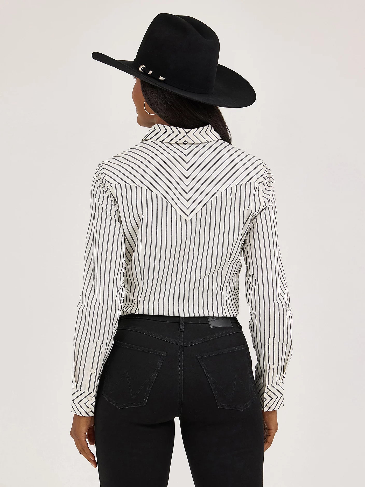 Women's Wrangler Retro® Stripe Slim Western Snap Shirt