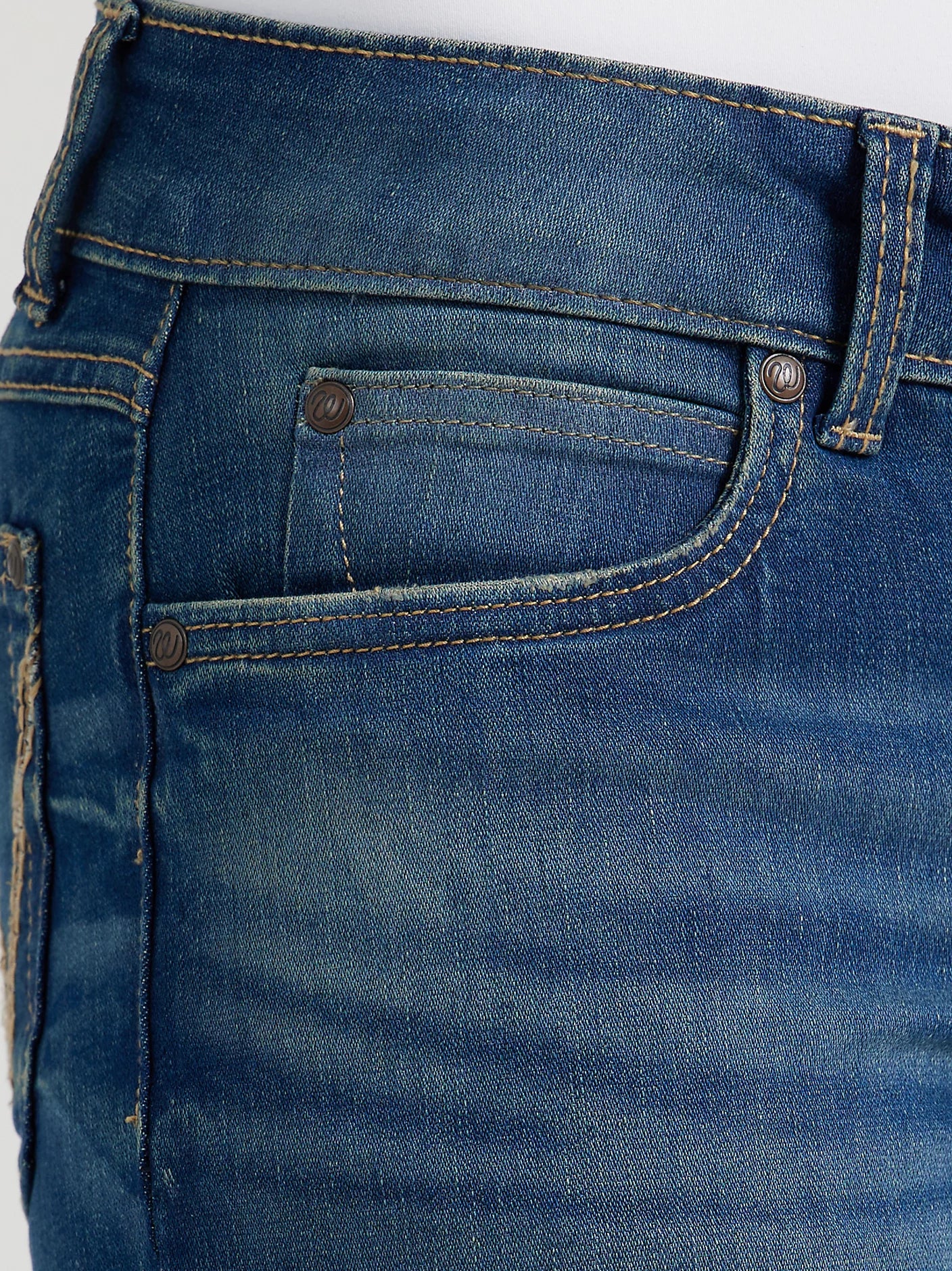Women's Wrangler Retro® Mae Mid Rise Bootcut Jean - Vivianna