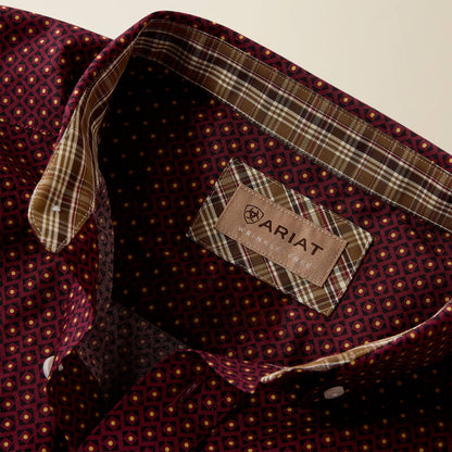 Ariat - Mens- Wrinkle Free Reliance Classic Fit Long Sleeve Shirt- Zinfendel Geo Print