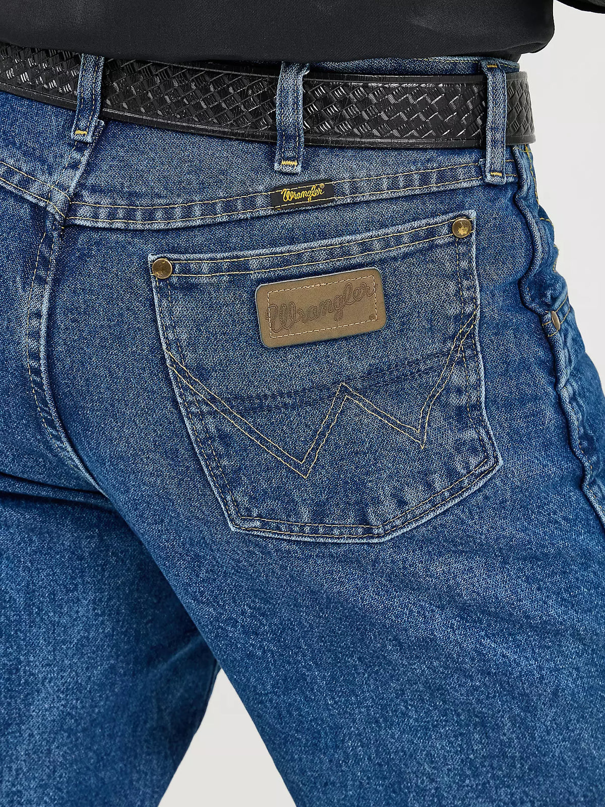 Men's Wrangler® George Strait Cowboy Cut® Relaxed - heavyweight stone denim