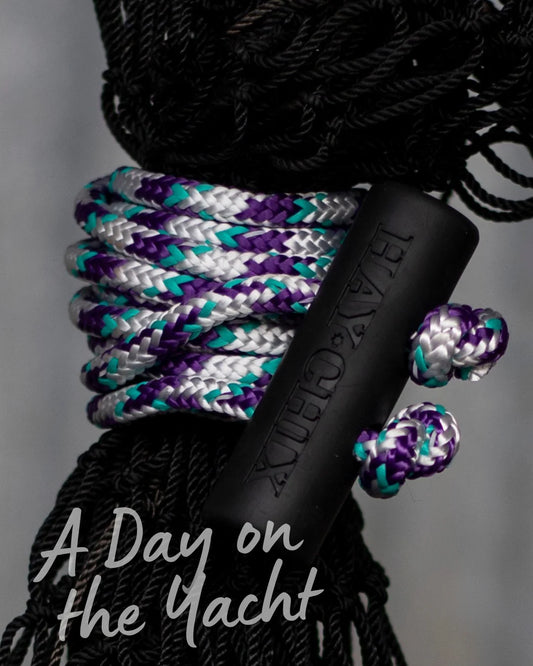A Day on the Yacht Hay Chix Hay Net Half Bale - 1.75" Opening