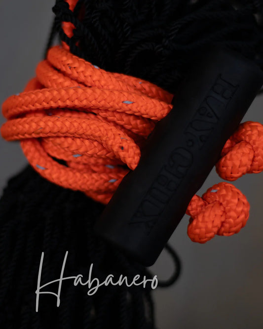 HABENERO Hay Chix Hay Net Half Bale - 1.75" Opening