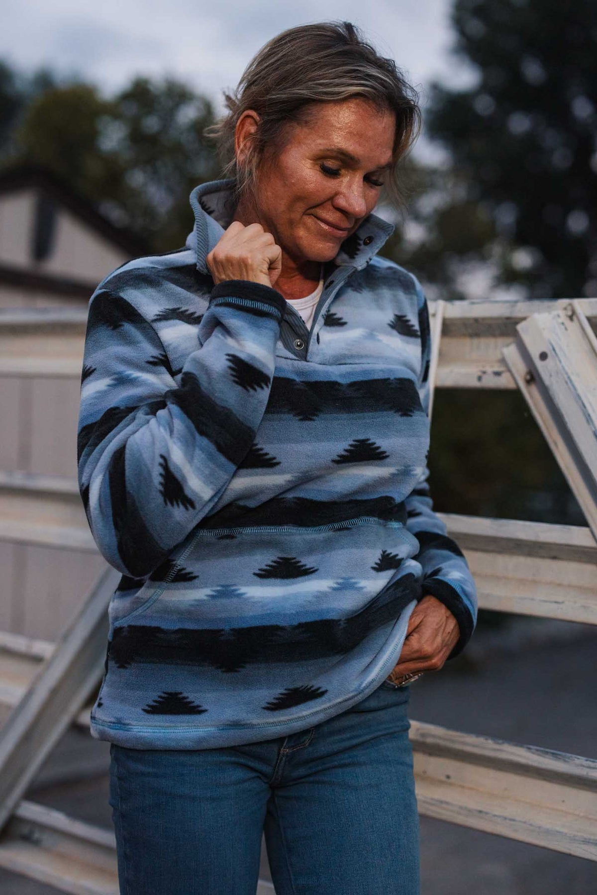Outback Trading Company Women's Delaney Pullover - Blue